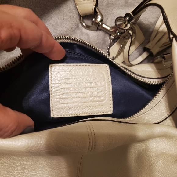 Purse - Picture 2 of 5